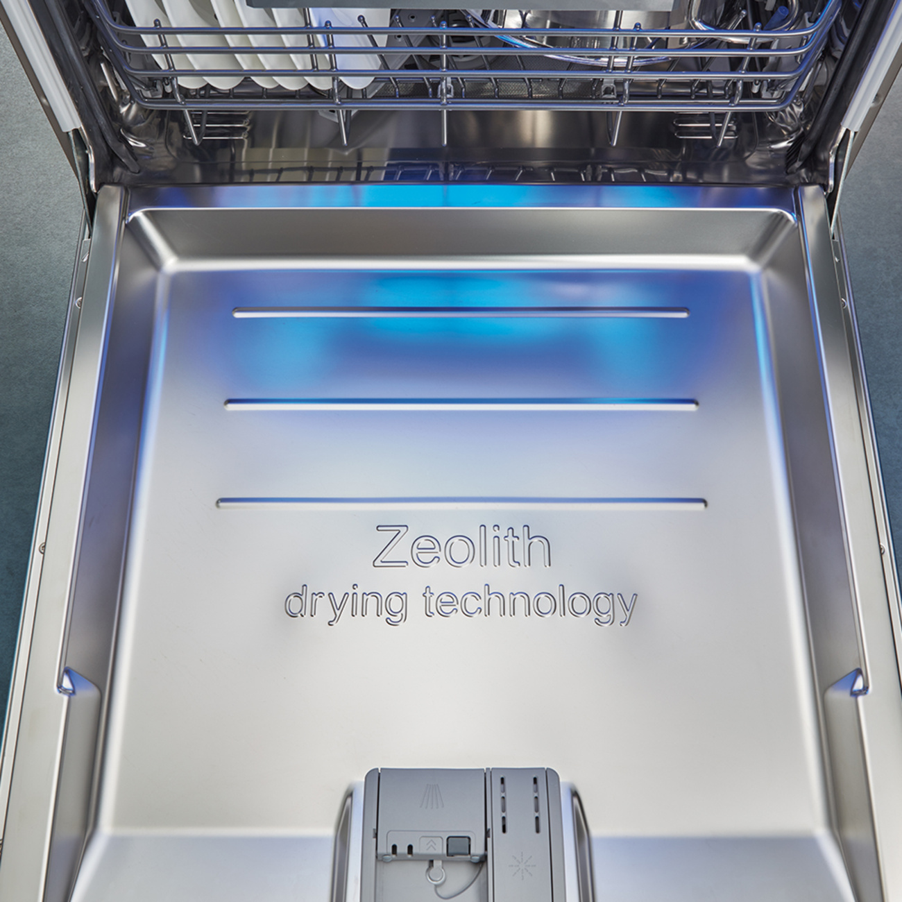 Zeolith Trocknen – Für glänzende Spülergebnisse bei Elektrotechnik Benjamin Gottschalck in Mözen