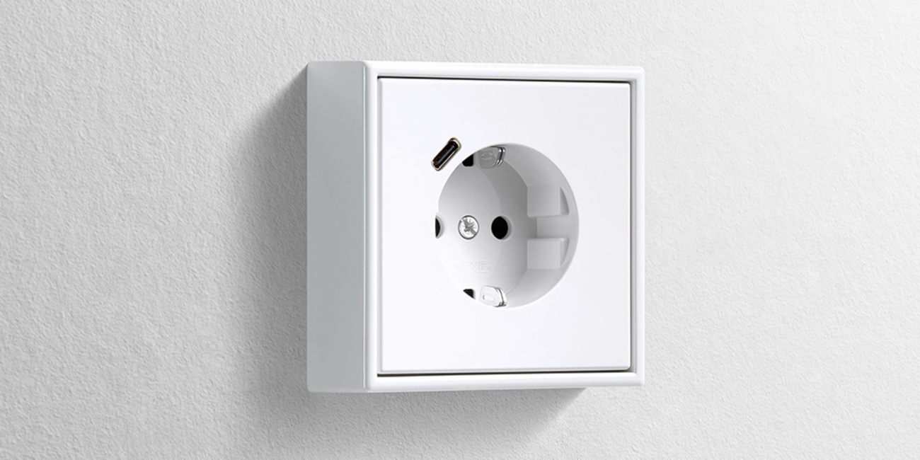 Erweiterter Anschlussraum für die Nachrüstung bei Elektrotechnik Benjamin Gottschalck in Mözen