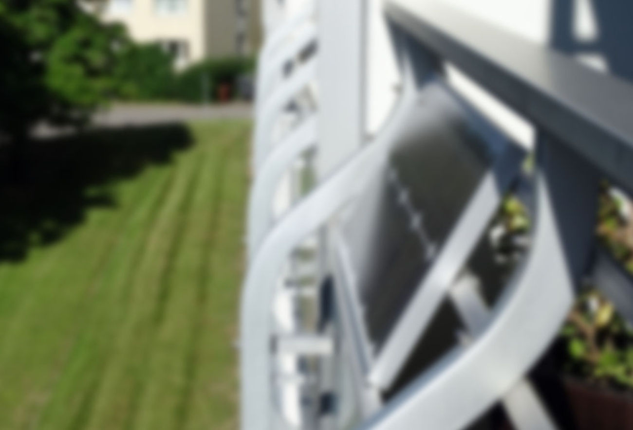 Balkon­kraftwerk bei Elektrotechnik Benjamin Gottschalck in Mözen