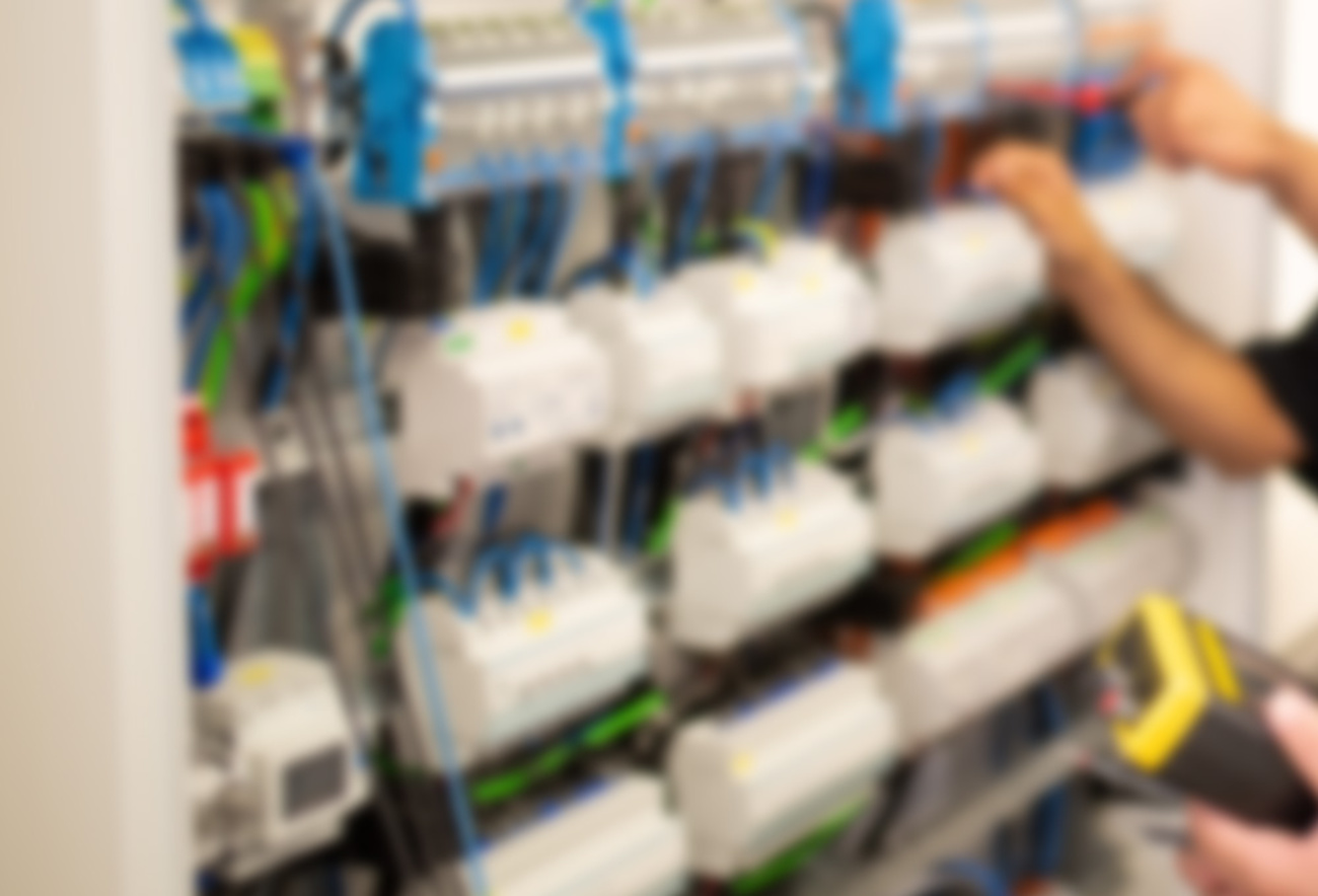Schalt­anlagen­bau bei Elektrotechnik Benjamin Gottschalck in Mözen